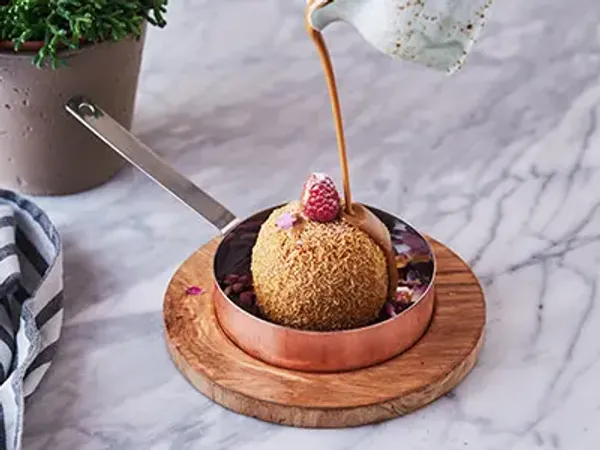 Kunafa Cheesecake Sphere 
