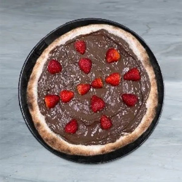 Strawberry With Nutella Pizza