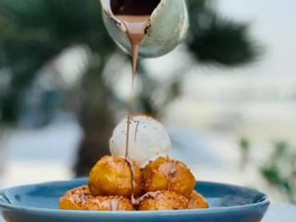 Lukomades Doughnuts 