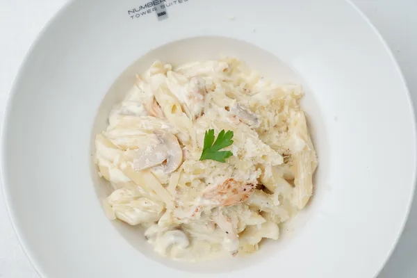 Penne Alfredo